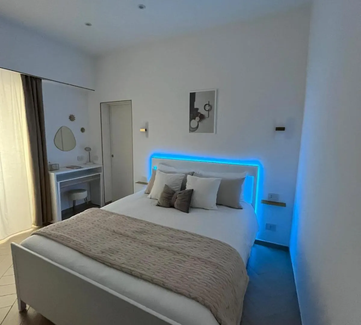 Apartament Holiday Gold Neapol