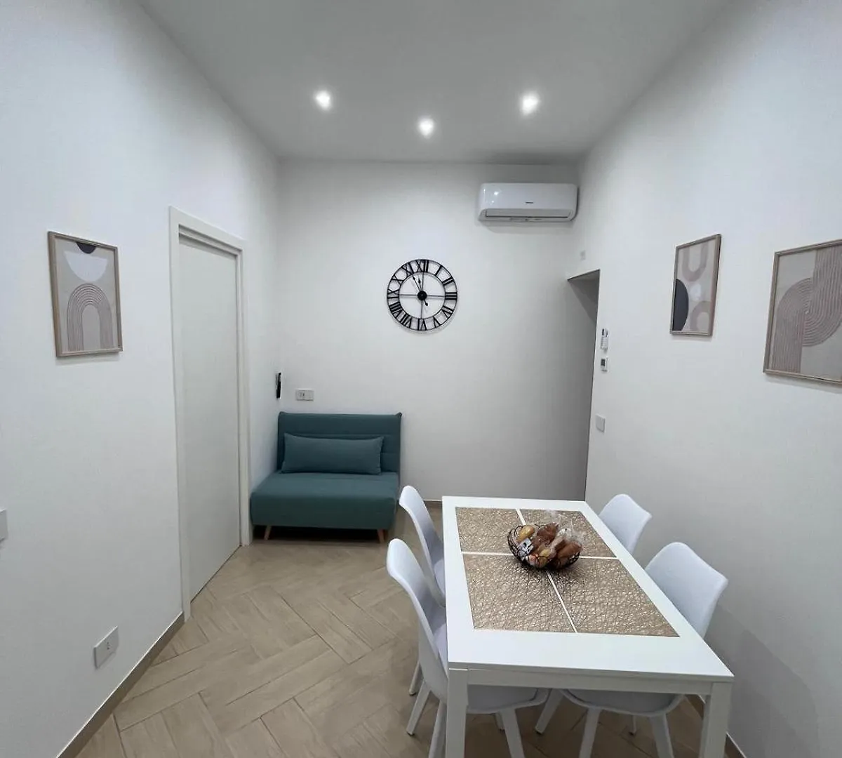 Holiday Gold Neapol Apartament